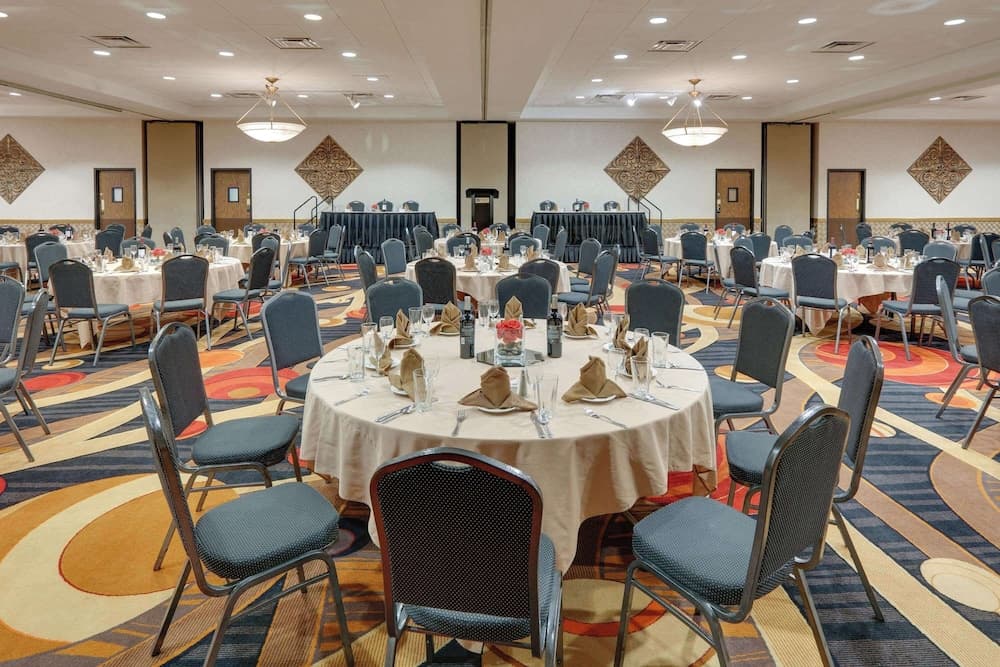 Wyndham Riverfront Hotel gallery photo in Little Rock, AR — image 8