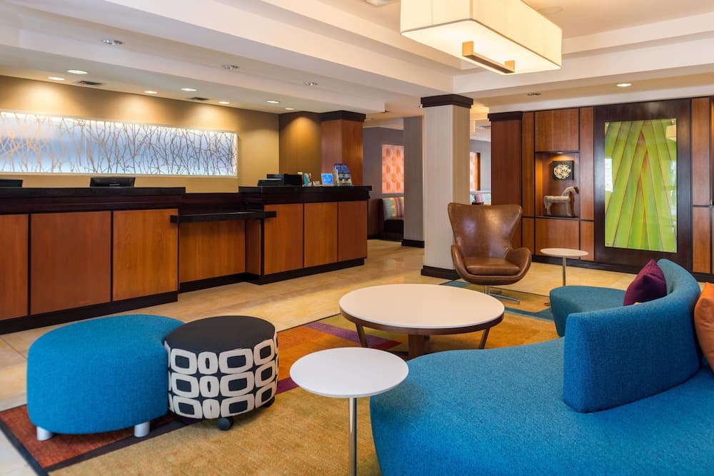 Fairfield Inn & Suites by Marriott San Antonio NE/ Schertz interior in Schertz, TX — gallery photo 2
