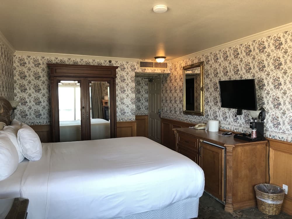 Inn On The Beach gallery photo in Ventura, CA — image 21