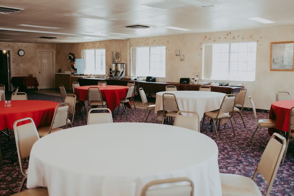 Carson City Plaza Hotel and Event Center interior in Carson City, NV — gallery photo 2
