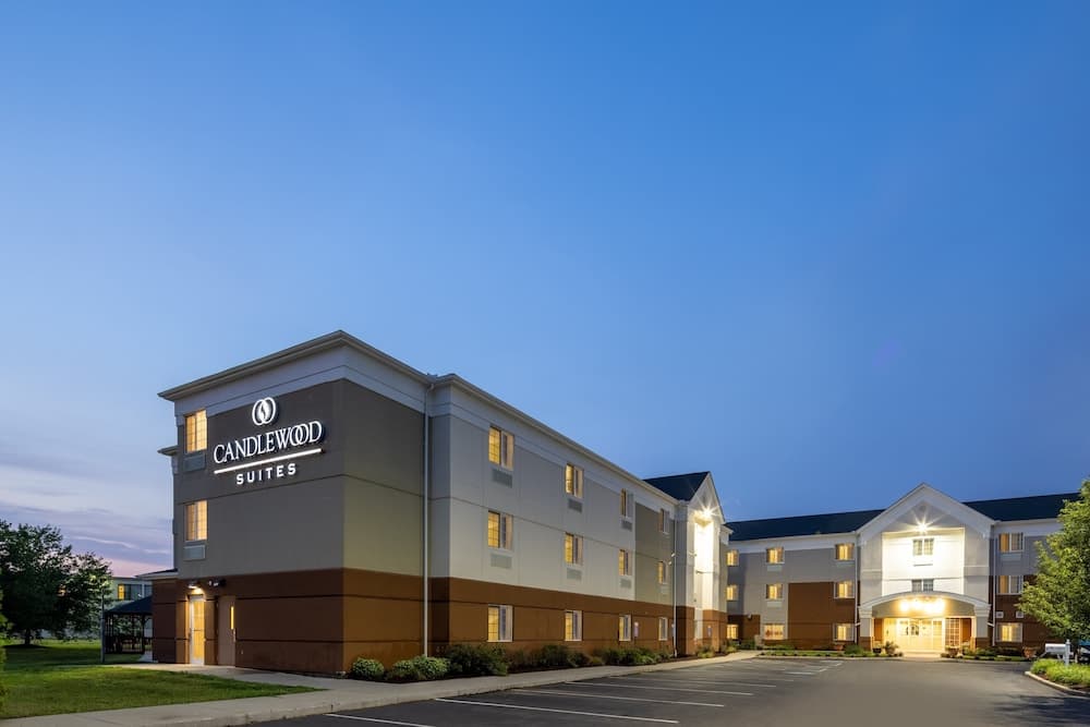 Candlewood Suites Windsor Locks Bradley Arpt by IHG — hotel in Windsor, Colorado