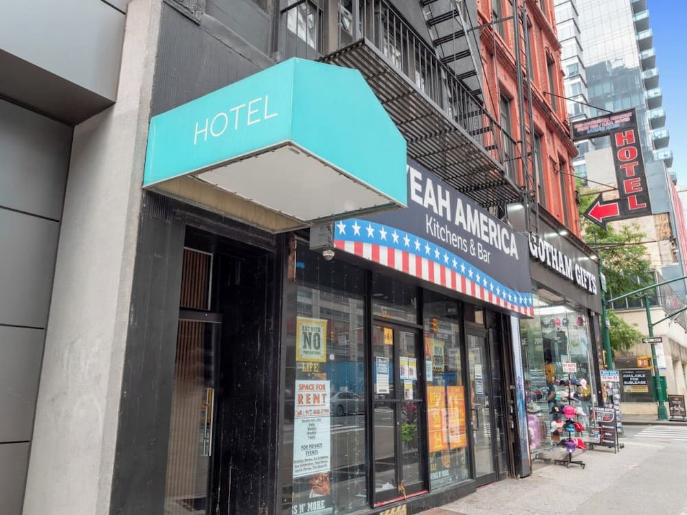 JG Time Hotel by JGSTAY, Times Square featured exterior or lobby in New York, NY — similar hotel