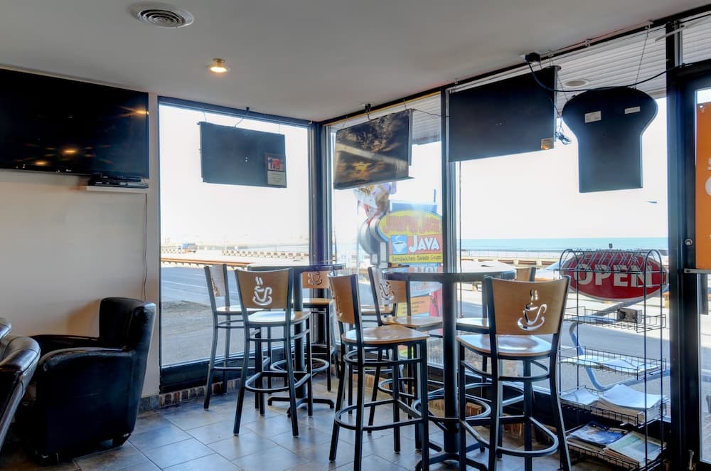 Hampton House Hotel gallery photo in Hampton, NH — image 47