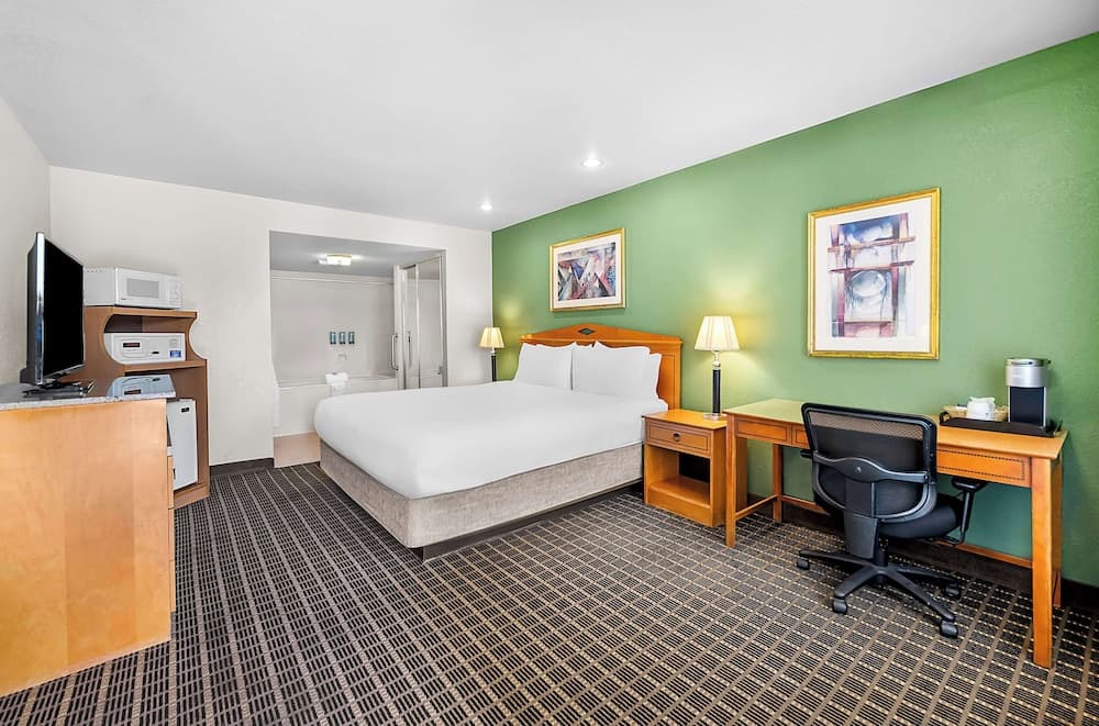SureStay Plus Hotel by Best Western San Jose Central City property views in San Jose, CA — gallery photo 3