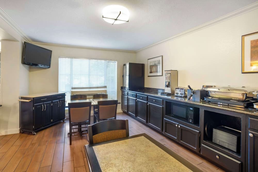 Best Western Clovis Cole gallery photo in Clovis, CA — image 32
