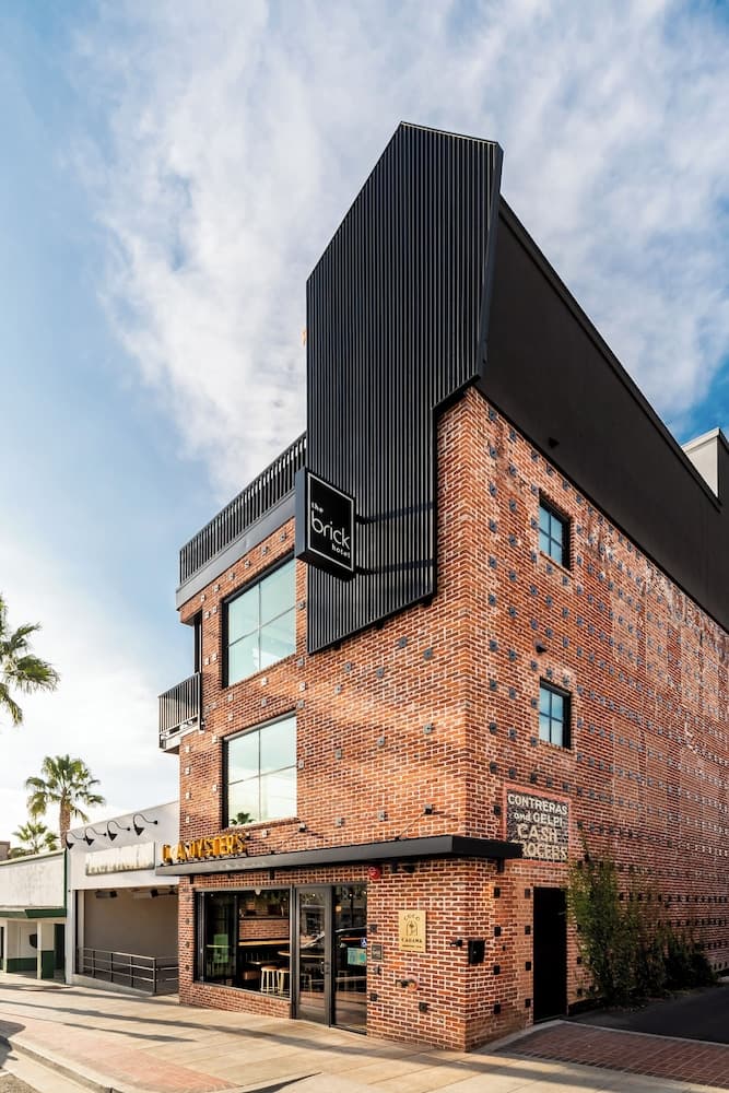 The Brick Hotel — hotel in Oceanside, California