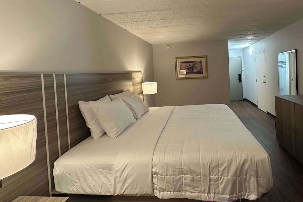 Baymont by Wyndham Milesburg featured exterior or lobby in Howard, PA — similar hotel
