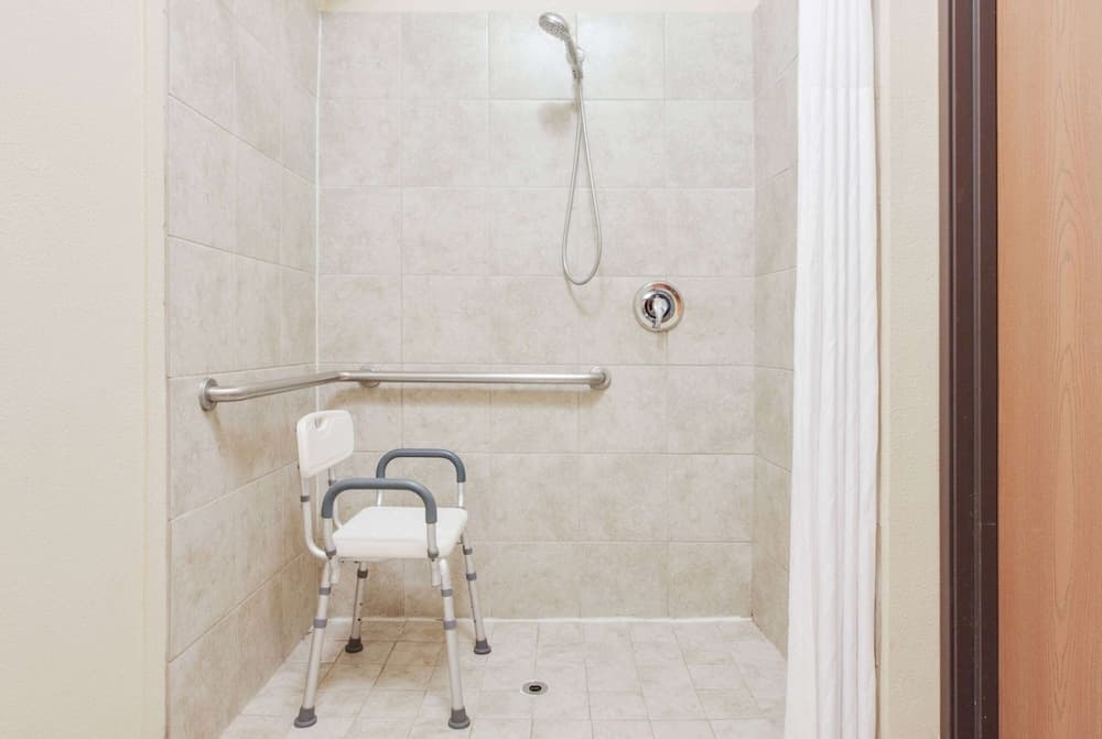 Days Inn by Wyndham Mesquite Rodeo TX gallery photo in Mesquite, TX — image 8