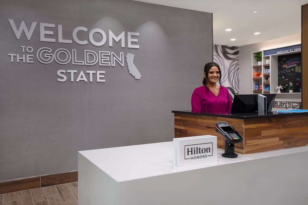 Hampton Inn & Suites Ontario Rancho Cucamonga gallery photo in Rancho Cucamonga, CA — image 8