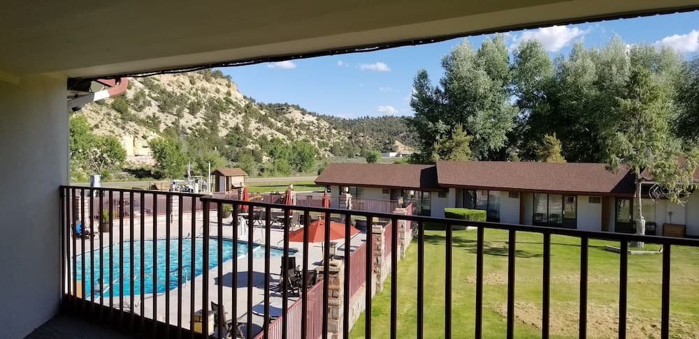 Best Western East Zion Thunderbird Lodge interior in Orderville, UT — gallery photo 2