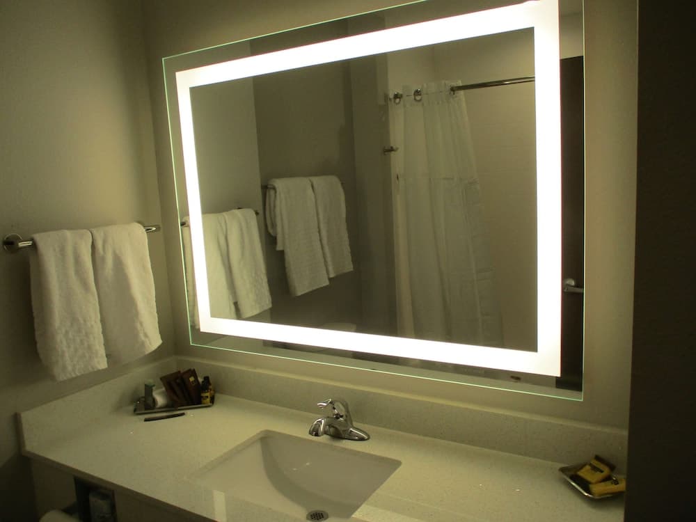 Merica Inn & Suites property views in Wills Point, TX — gallery photo 3