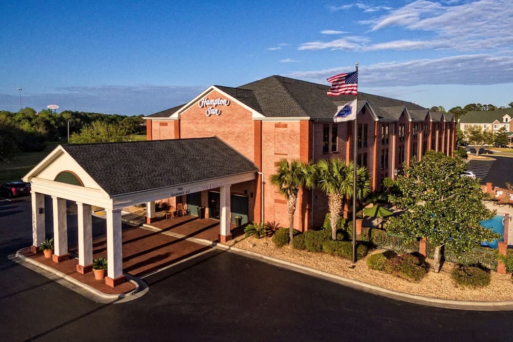 Hampton Inn Savannah-I-95-North featured exterior or lobby in Port Wentworth, GA — similar hotel