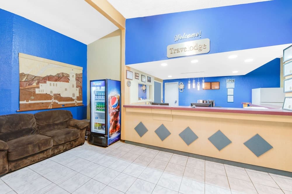 Travelodge by Wyndham Ruidoso interior in Ruidoso, NM — gallery photo 2