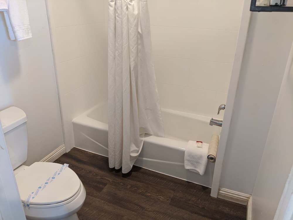 Ramada Limited Redondo Beach property views in Redondo Beach, CA — gallery photo 3