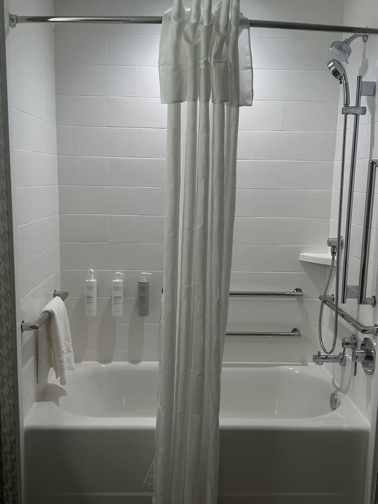 Home2 Suites By Hilton Racine gallery photo in Sturtevant, WI — image 5