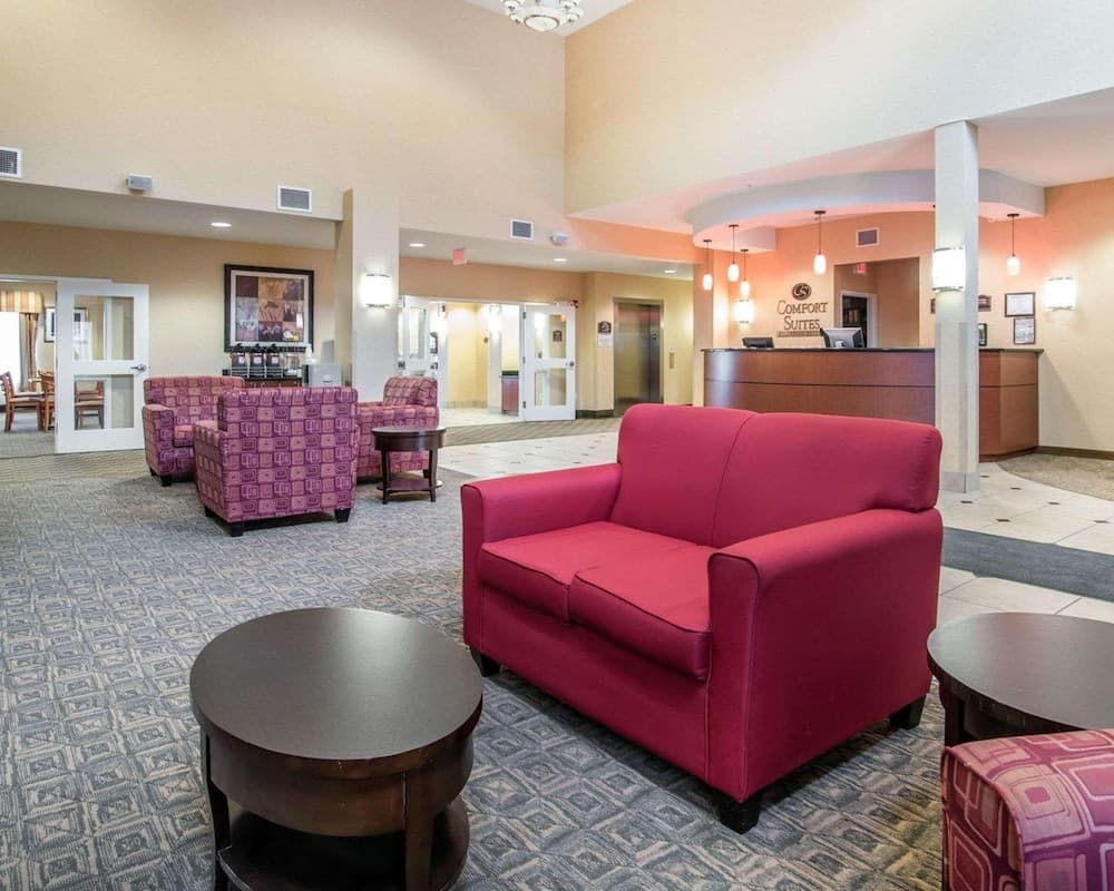 Spark by Hilton Vestal Binghamton University Area interior in Vestal — gallery photo 2