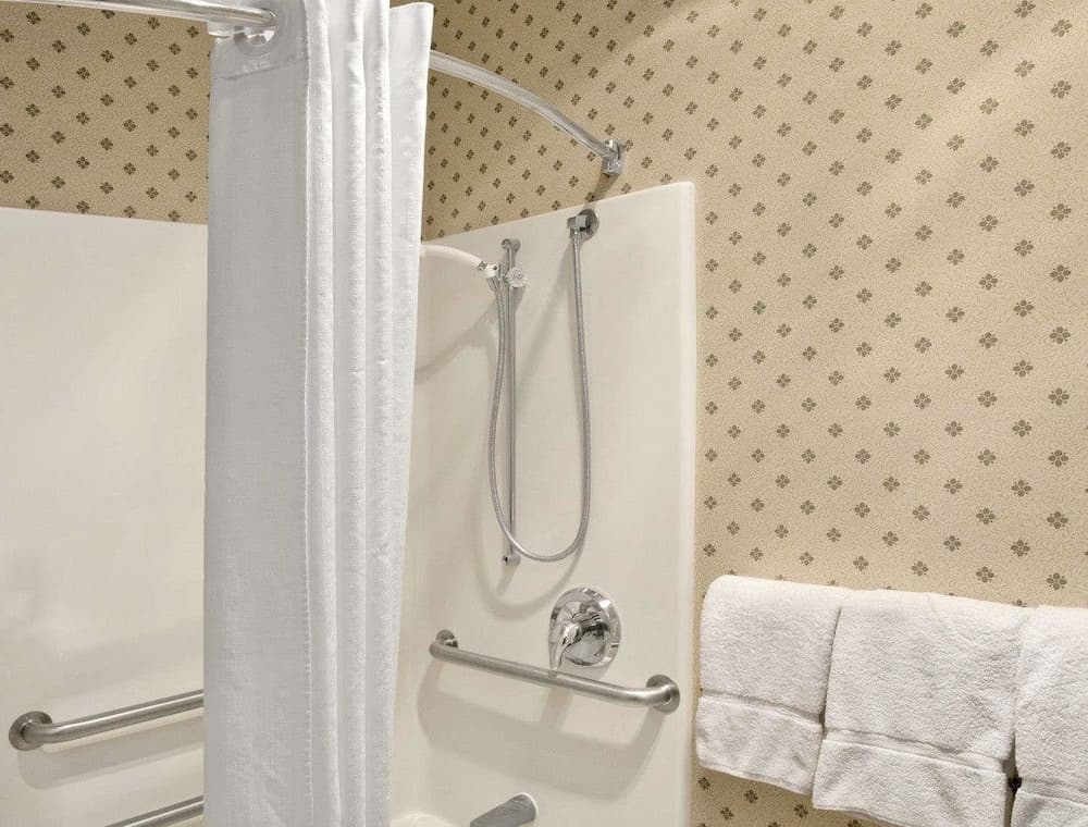 Baymont by Wyndham Jacksonville property views in Jacksonville, IL — gallery photo 3