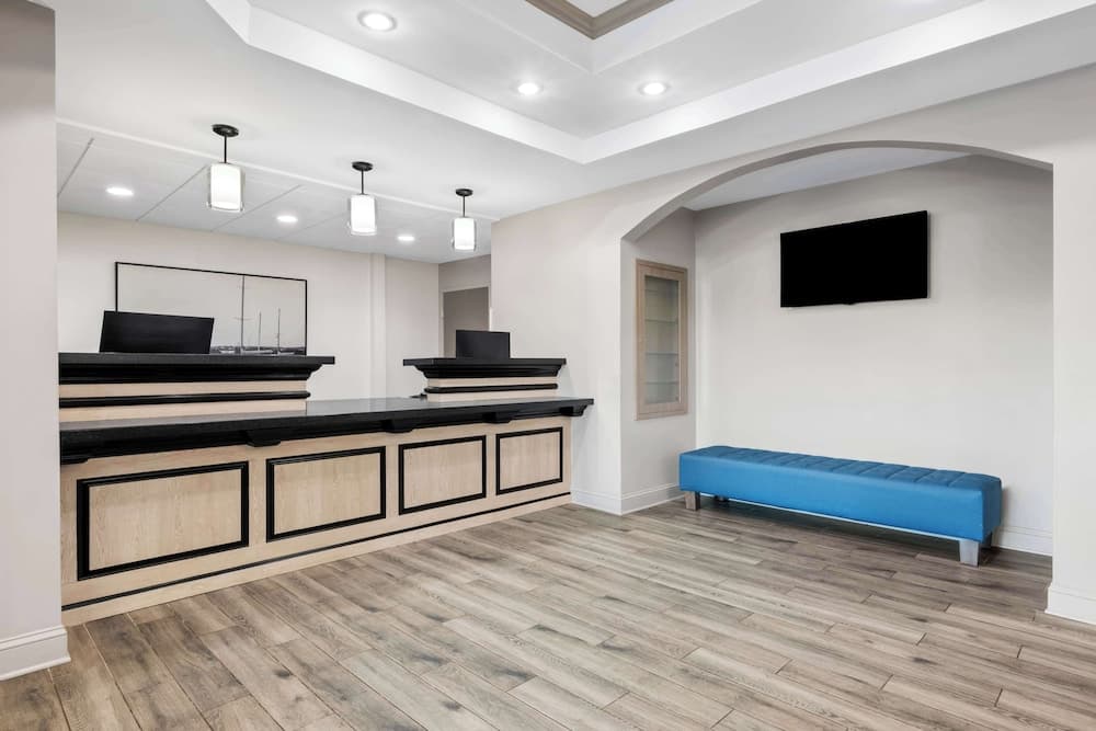 Best Western Dartmouth-New Bedford property views in North Dartmouth, MA — gallery photo 3