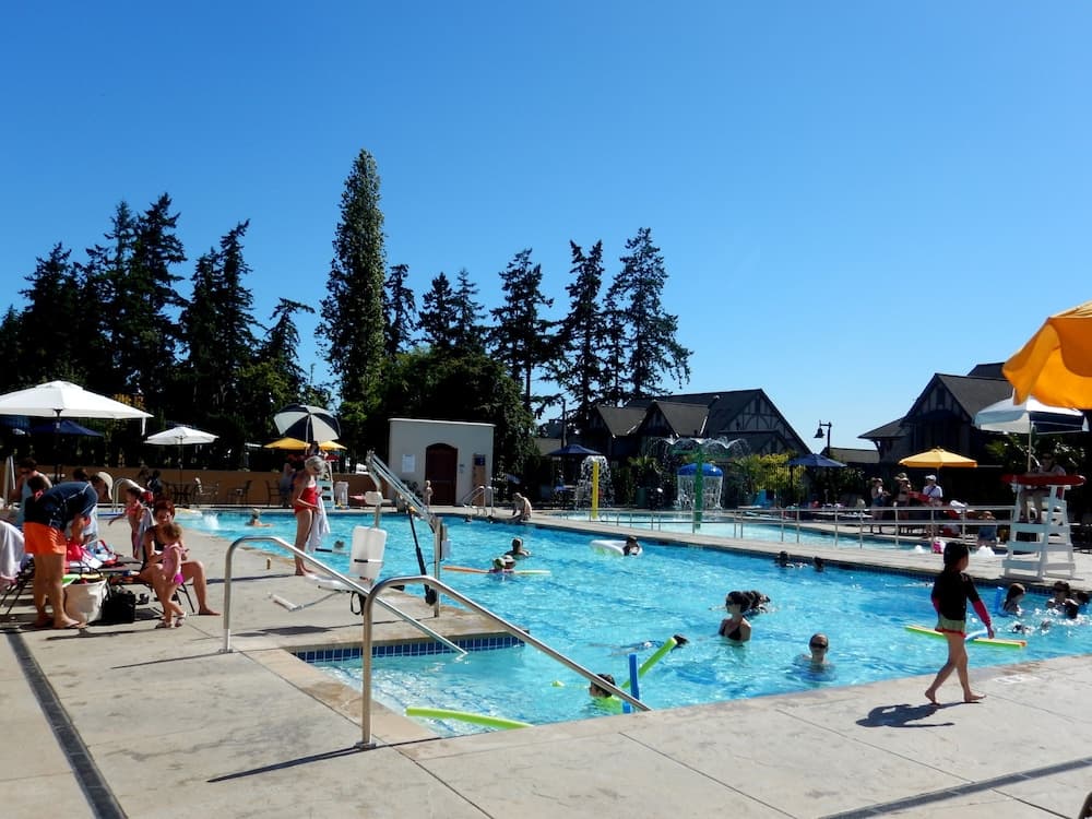 The Inn at Pleasant Beach interior in Bainbridge Island, WA — gallery photo 2