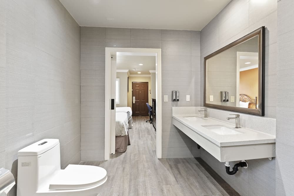 Le Blanc Inn & Suites gallery photo in El Monte, CA — image 87