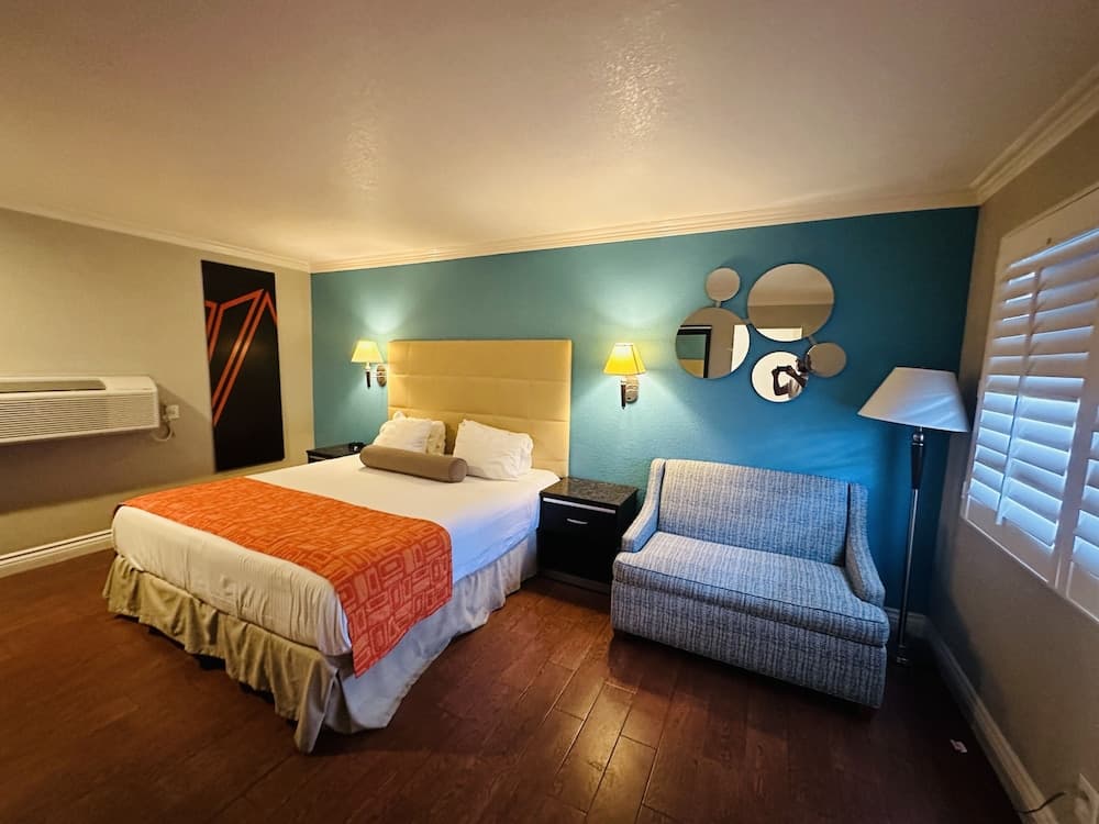 Casa Blanca Hotel - Orange gallery photo in Orange, CA — image 24