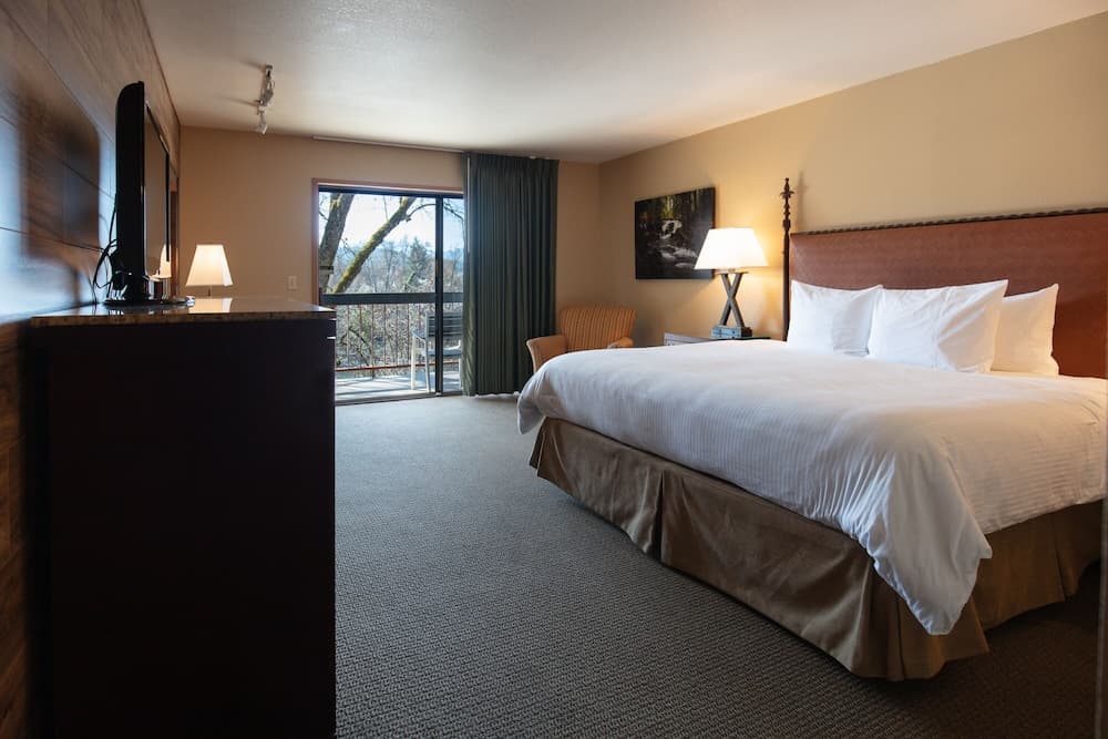 Riverside Inn gallery photo in Grants Pass, OR — image 53