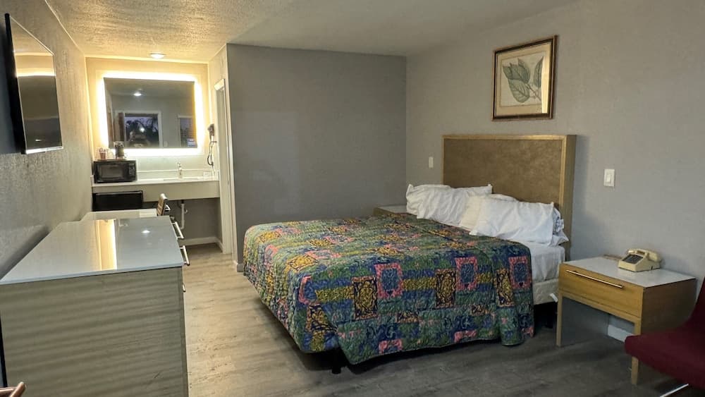 PACIFIC EXPRESS INN gallery photo in Merced, CA — image 8