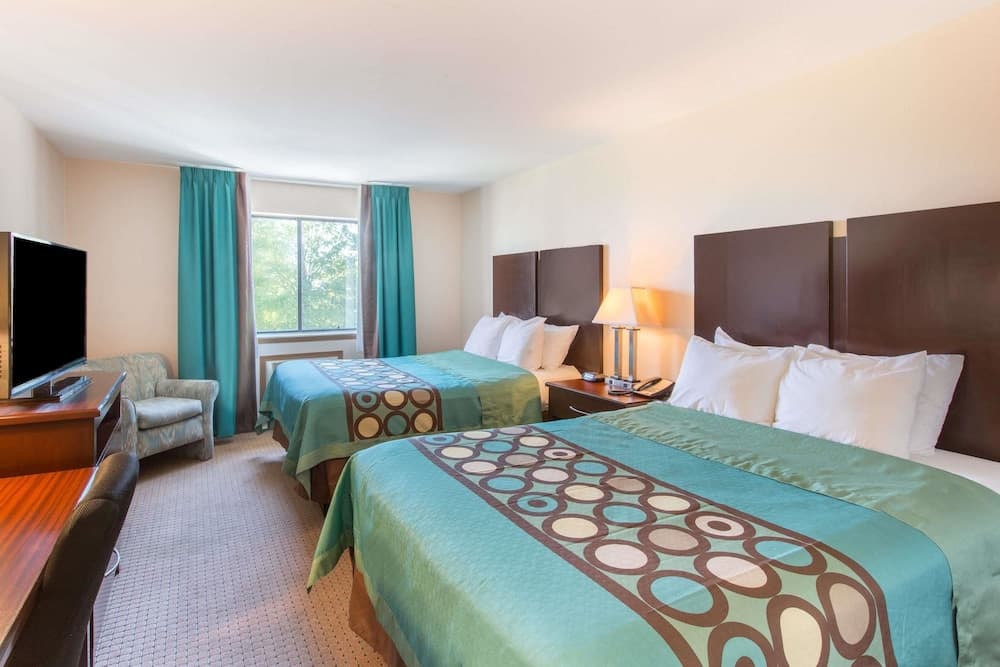 Super 8 by Wyndham Danville property views in Danville, KY — gallery photo 3