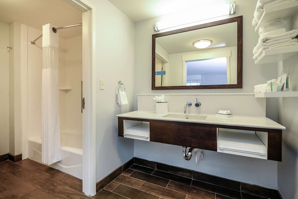 Hampton Inn Brighton gallery photo in Brighton, MI — image 44