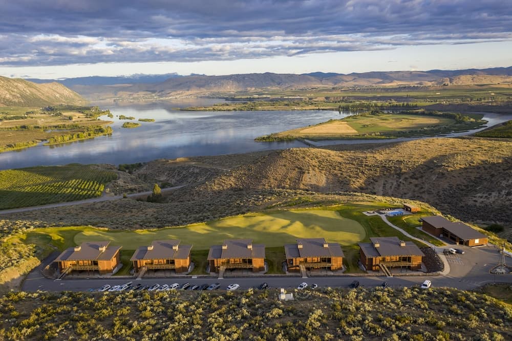 Inn at Gamble Sands featured exterior or lobby in Brewster, WA — similar hotel