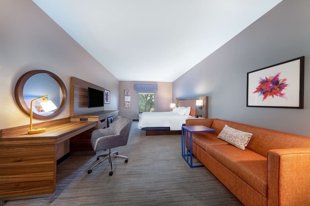 Hampton Inn St. Robert/Ft. Leonard Wood interior in St. Robert, MO — gallery photo 2