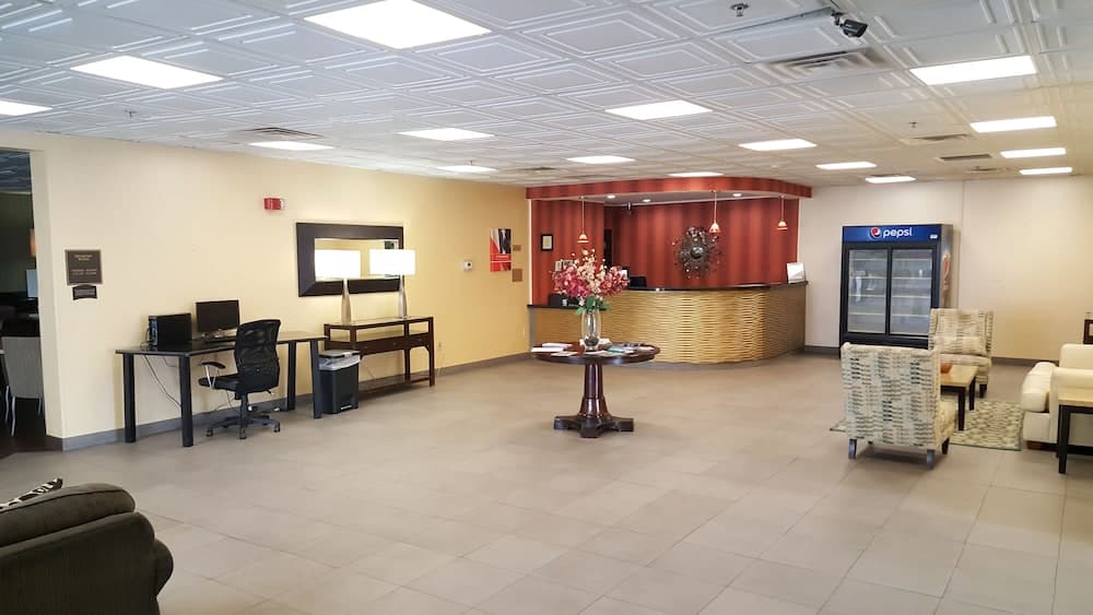 Quality Inn & Suites Charleston - Civic Center interior in Charleston, WV — gallery photo 2