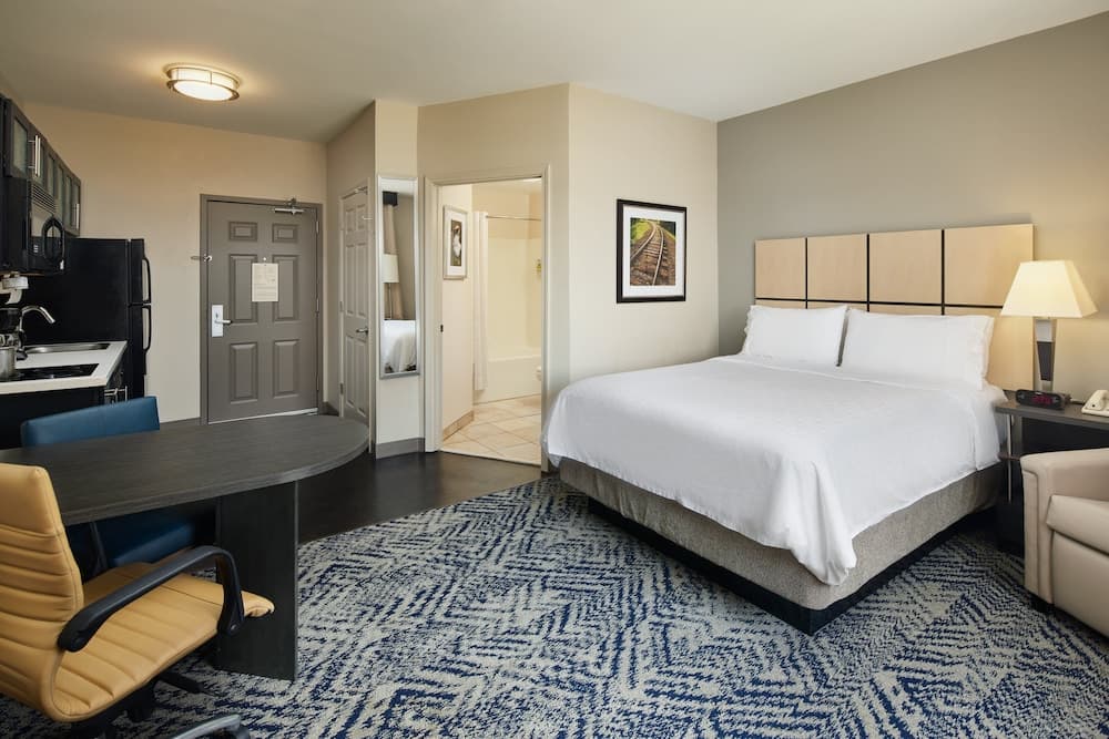 Candlewood Suites I-26 at Northwoods Mall by IHG gallery photo in North Charleston, SC — image 5