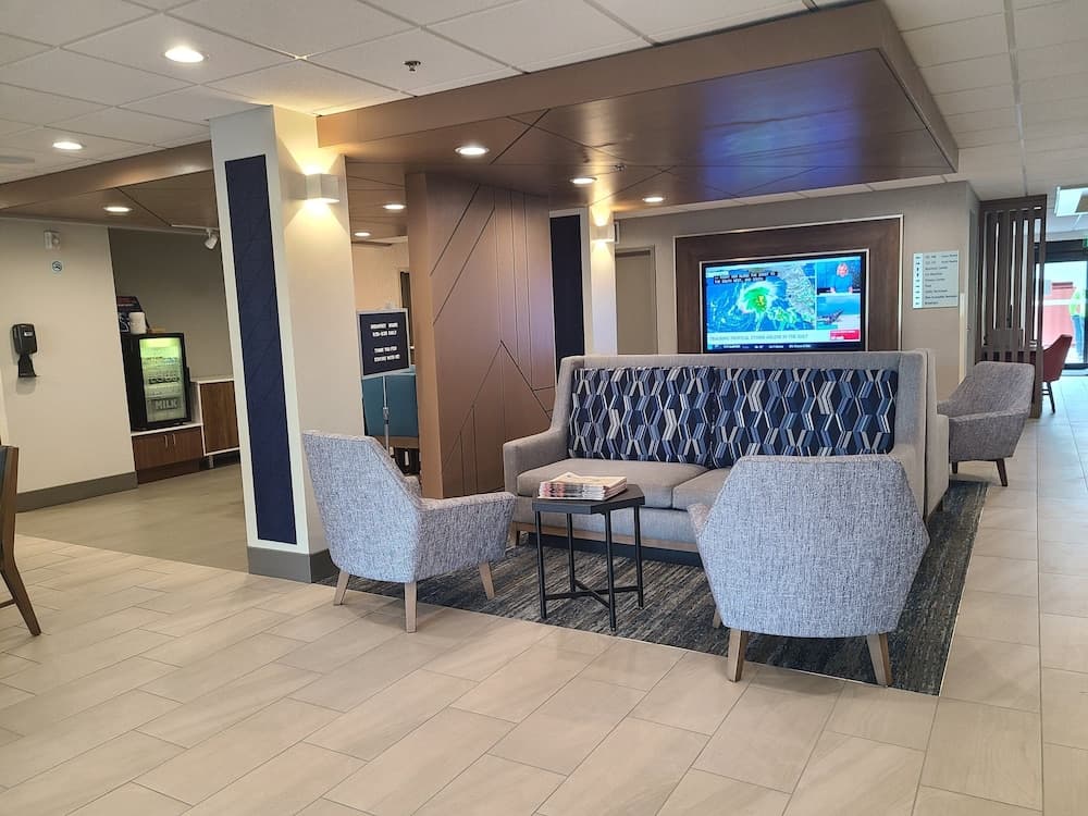 Holiday Inn Express & Suites Ft. Lauderdale N - Exec Airport by IHG property views in Fort Lauderdale, FL — gallery photo 3