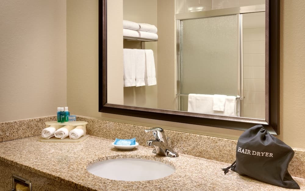 Holiday Inn Express & Suites Orem-North Provo by IHG property views in Orem, UT — gallery photo 3