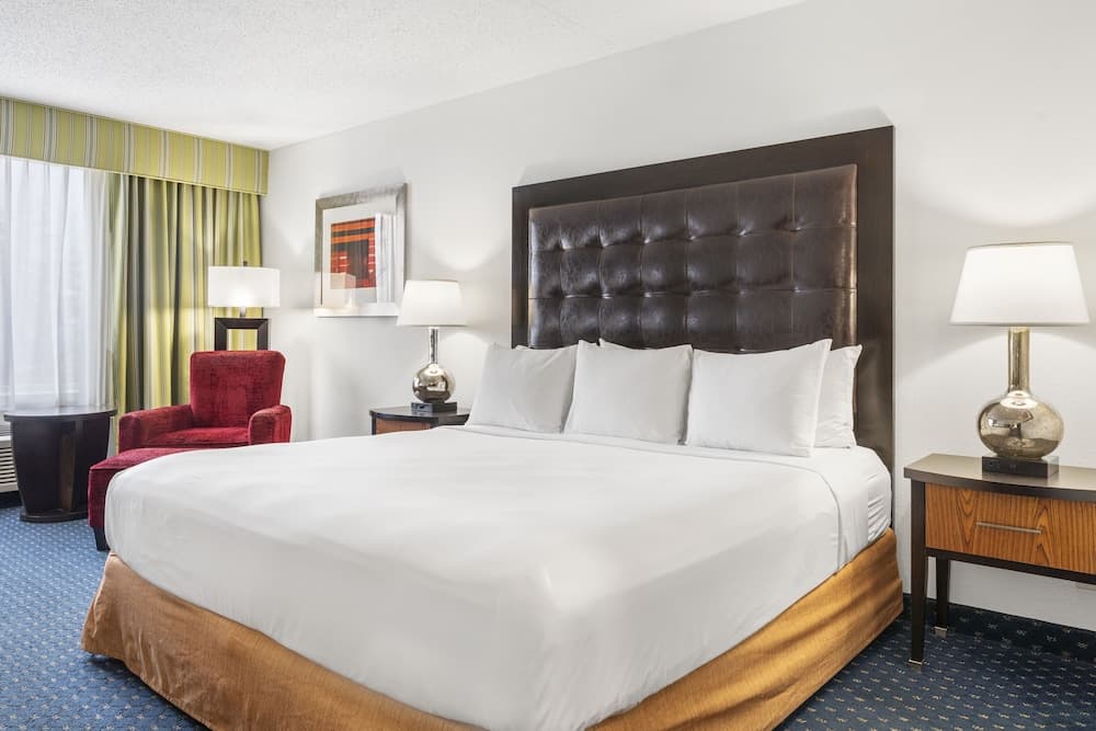 Thousand Hills Resort Hotel featured exterior or lobby in Branson, MO — similar hotel