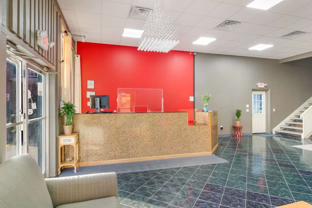 Econo Lodge property views in Townsend, GA — gallery photo 3