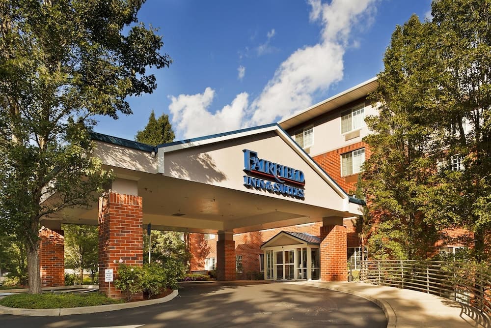 Fairfield Inn & Suites by Marriott Lake Oswego gallery photo in Lake Oswego, OR — image 7