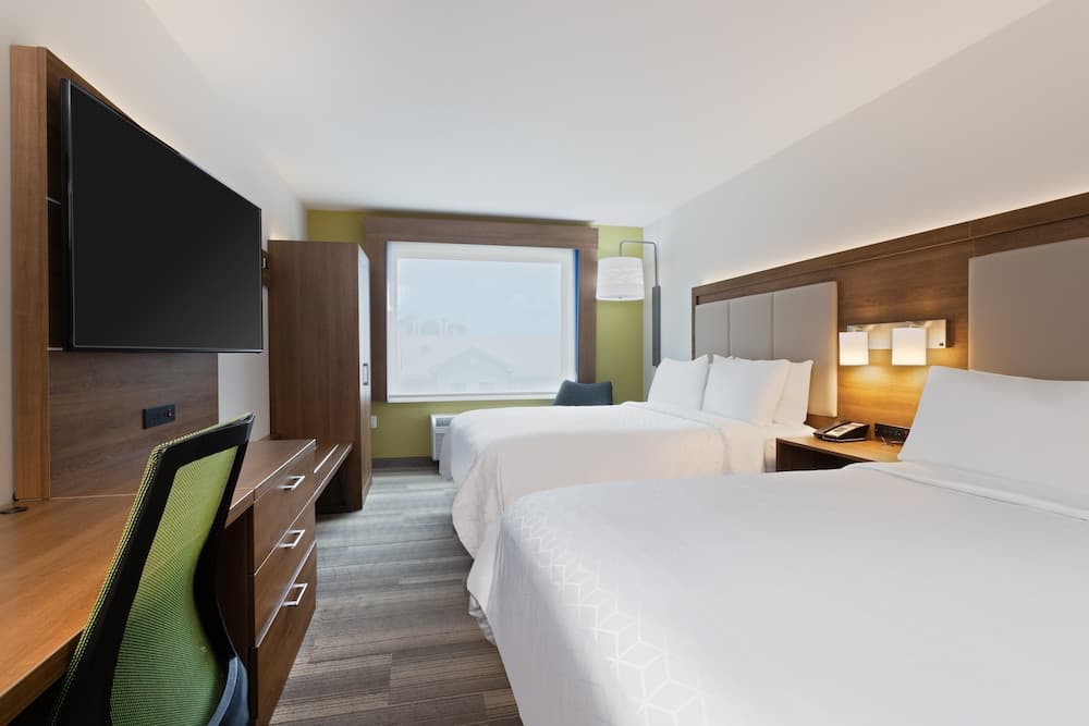 Holiday Inn Express Ft. Lauderdale Cruise-Airport by IHG property views in Fort Lauderdale, FL — gallery photo 3