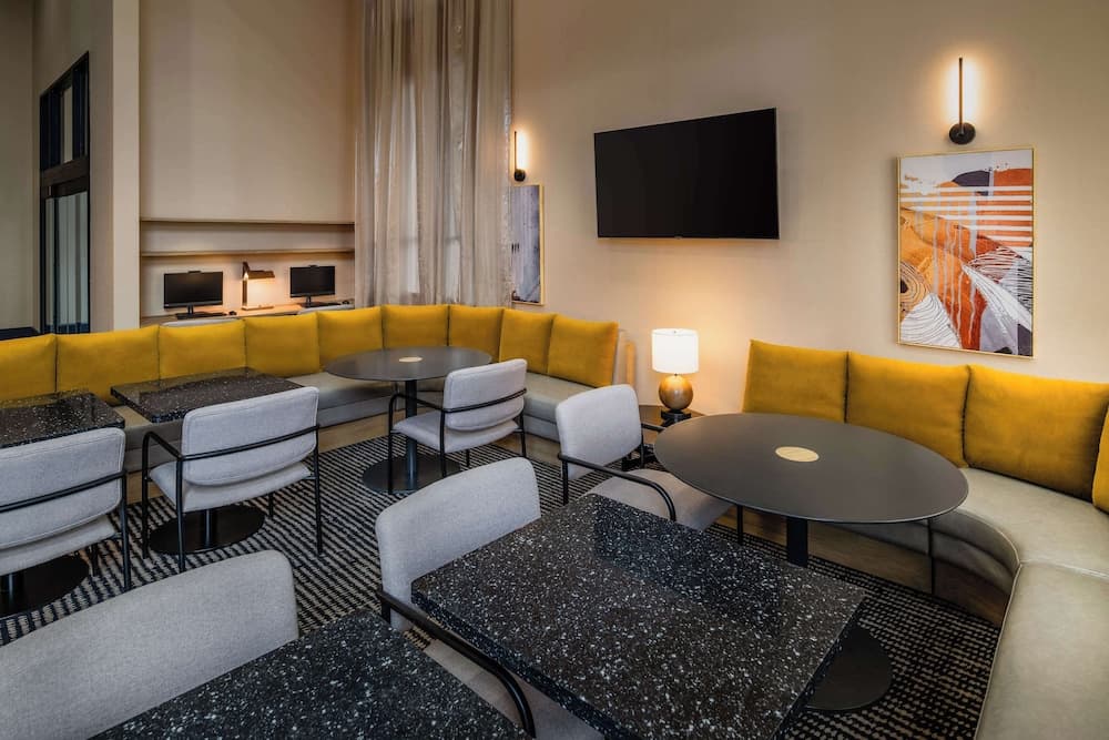 Hyatt Place Nashville Green Hills interior in Nashville, TN — gallery photo 2