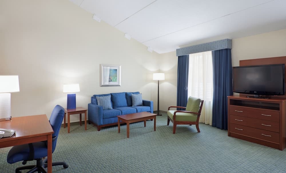 Iris Hotel Cape Cod gallery photo in Falmouth, MA — image 59