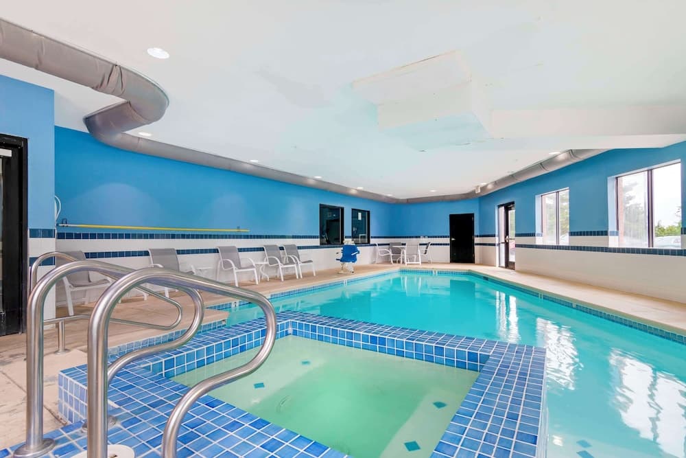 Best Western Plus Olathe Hotel gallery photo in Olathe, KS — image 30