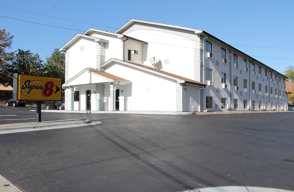Super 8 by Wyndham Greensboro/Coliseum/Conv. featured exterior or lobby in Greensboro, NC — similar hotel