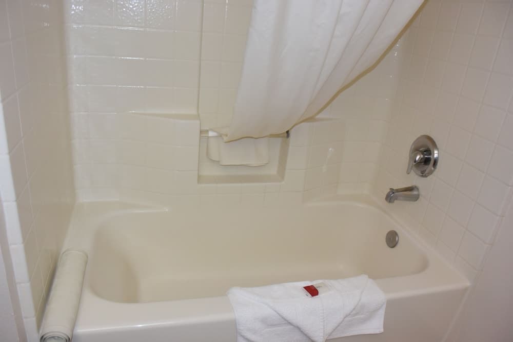 Travelodge Suites by Wyndham Newberg gallery photo in Newberg, OR — image 66