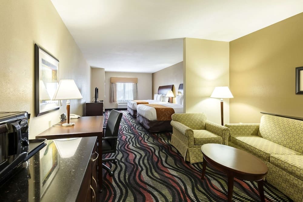 Comfort Suites Beaumont I-10 gallery photo in Beaumont, TX — image 40