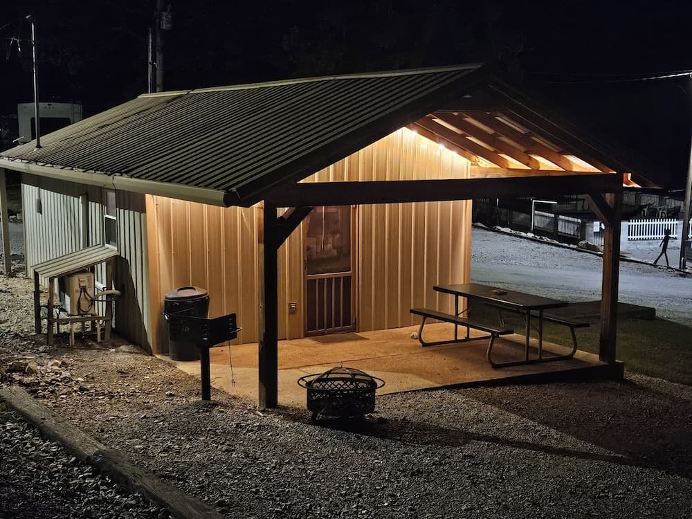 Kellers Kove Cabin and RV Resort gallery photo in Elizabeth — image 14