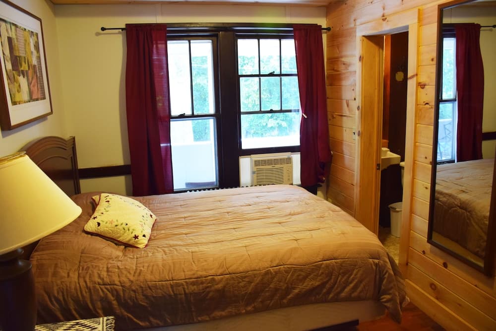 The Baseball Hotel gallery photo in Richfield Springs, NY — image 39