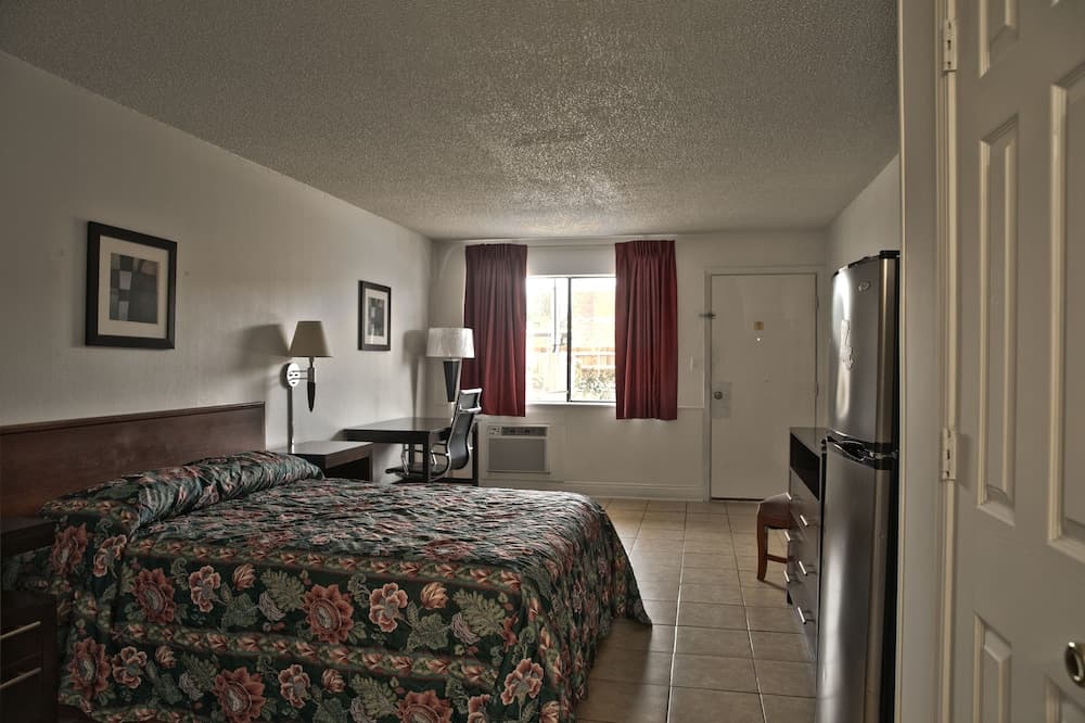 Western Inn interior in Hammond, LA — gallery photo 2