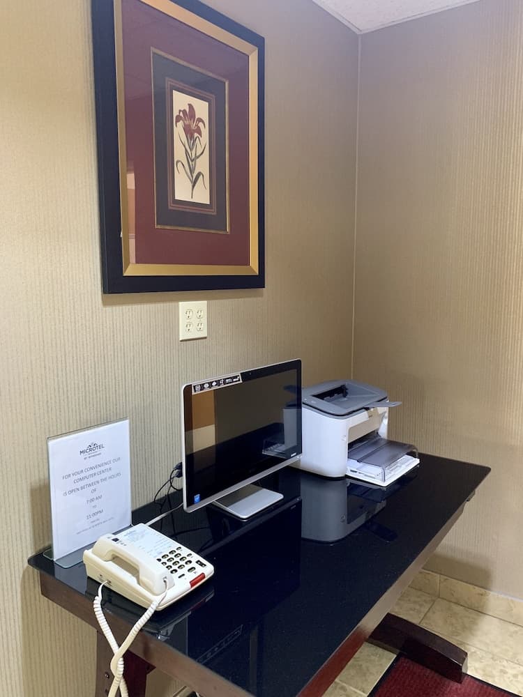 Microtel Inn & Suites by Wyndham Charleston WV gallery photo in South Charleston, WV — image 31