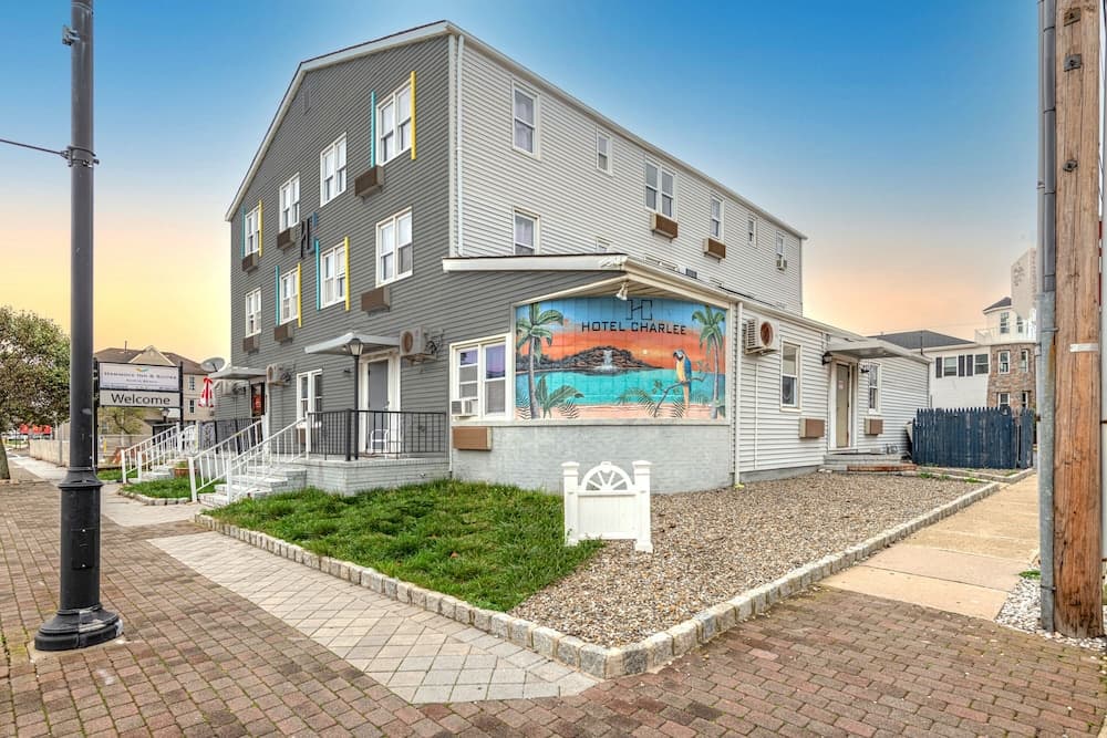 Hammock Inn & Suites - Jersey Shore featured exterior or lobby in Seaside Heights, NJ — similar hotel